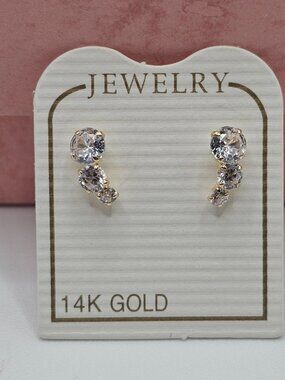 14KT Gold Three Cubic Zirconia Stones Screw-Back Stud Earrings